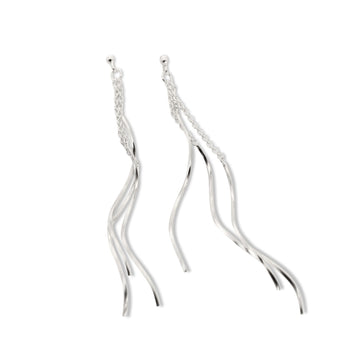 Dangling three earrings