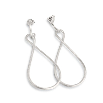 Infinity earrings in matt