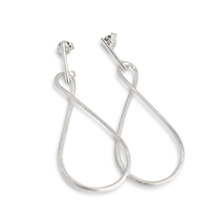 Infinity earrings in matt