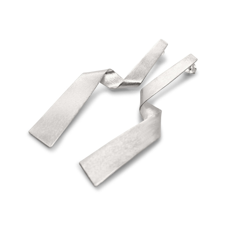 Folded long earrings