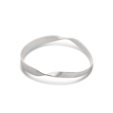 Twisted bracelet