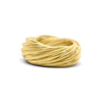 Intertwined ring gold