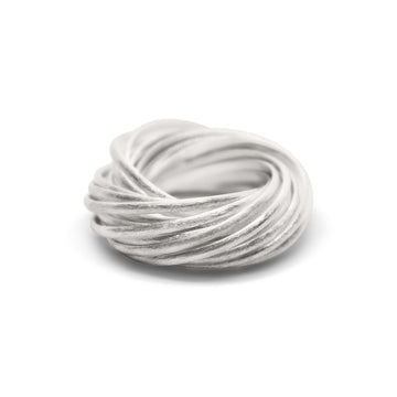 Intertwined ring silver