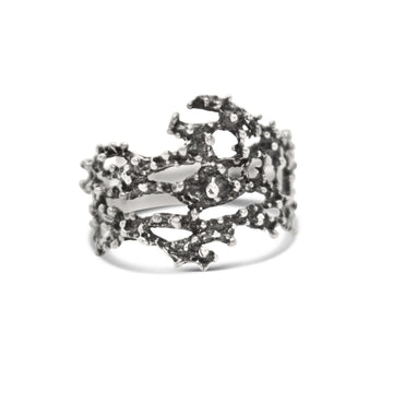 Coral ring Black