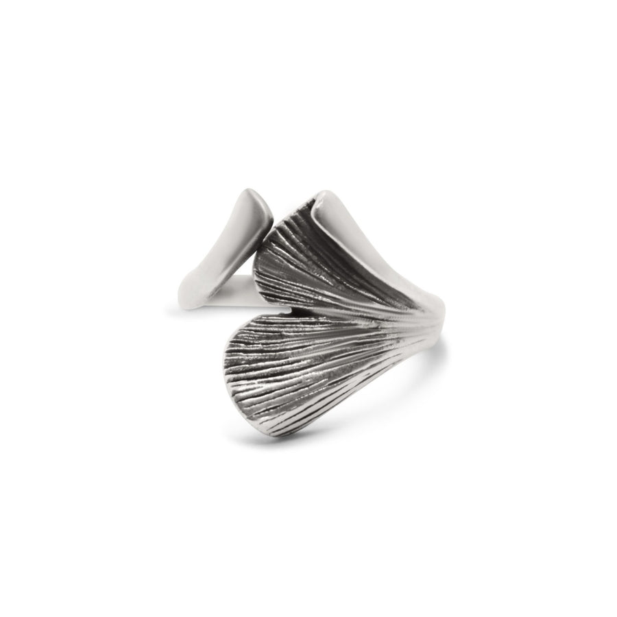 Gingko Biloba ring black