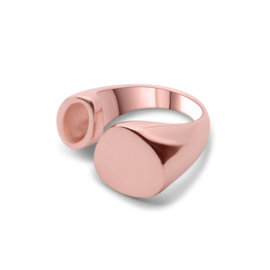 Empty and full ring rose gold