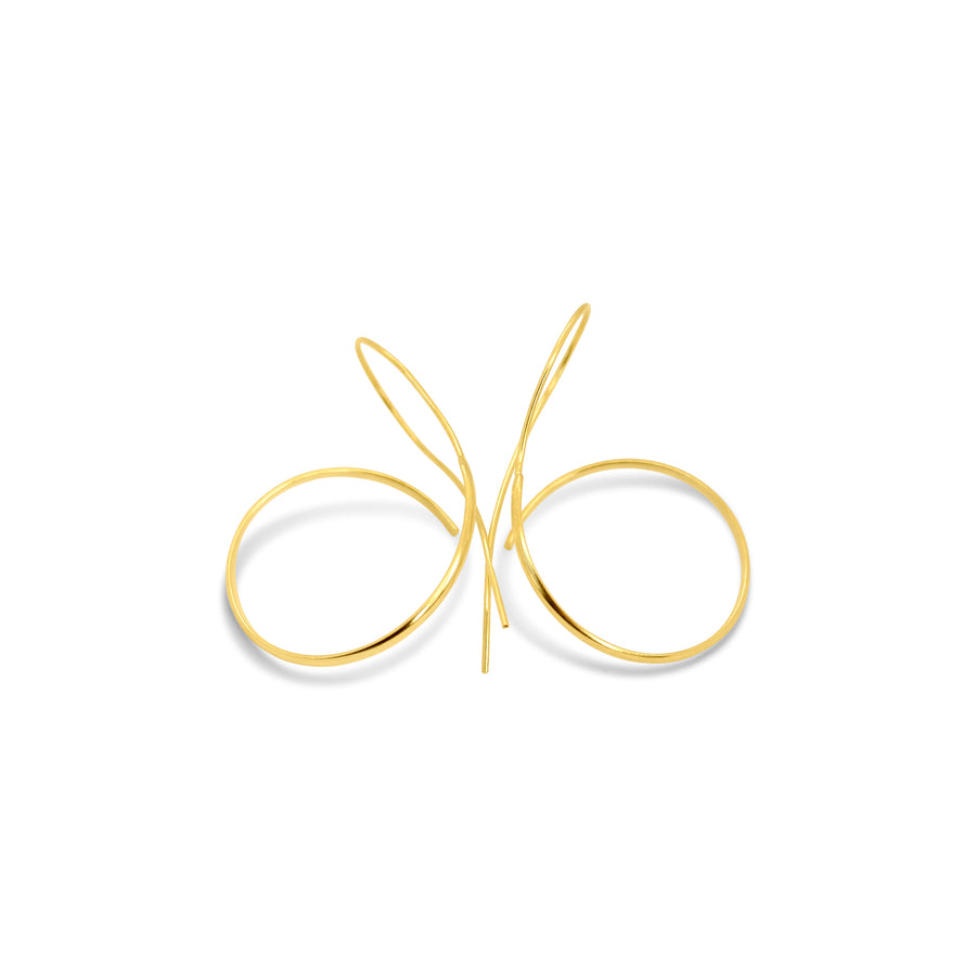 B earrings in gold