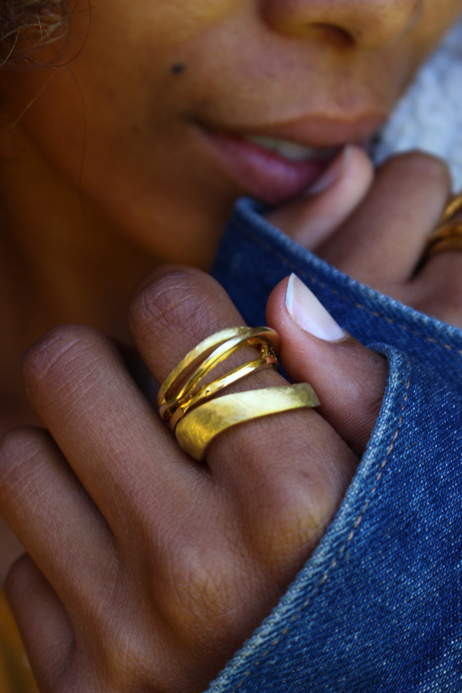 Blessed chaos ring gold