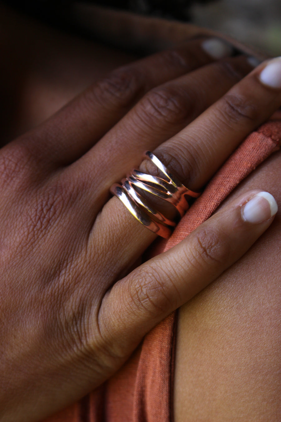 Wavy ring rose gold