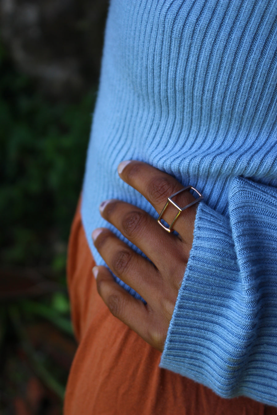 Squared geometric ring rose gold