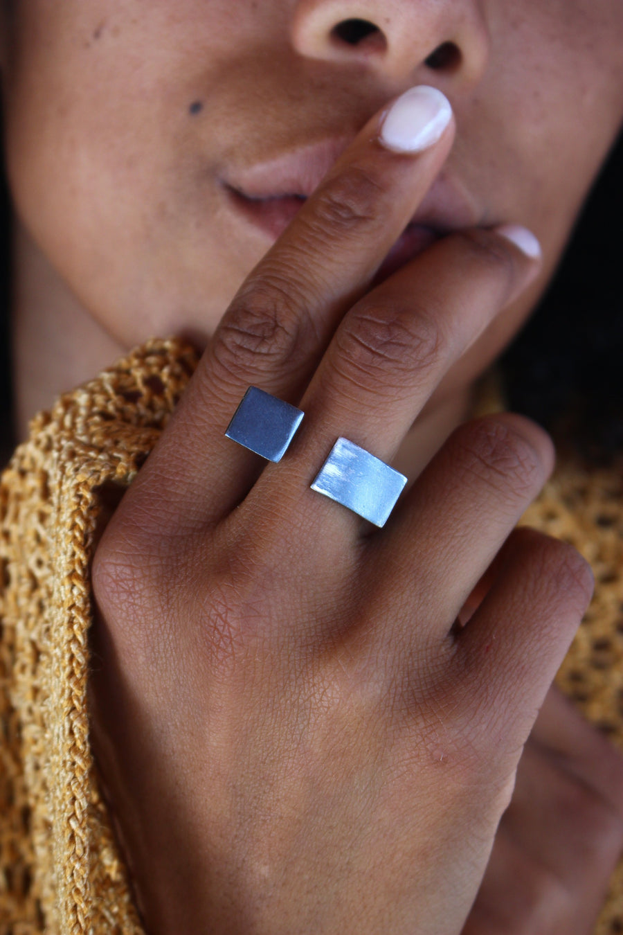 Cairo ring in black