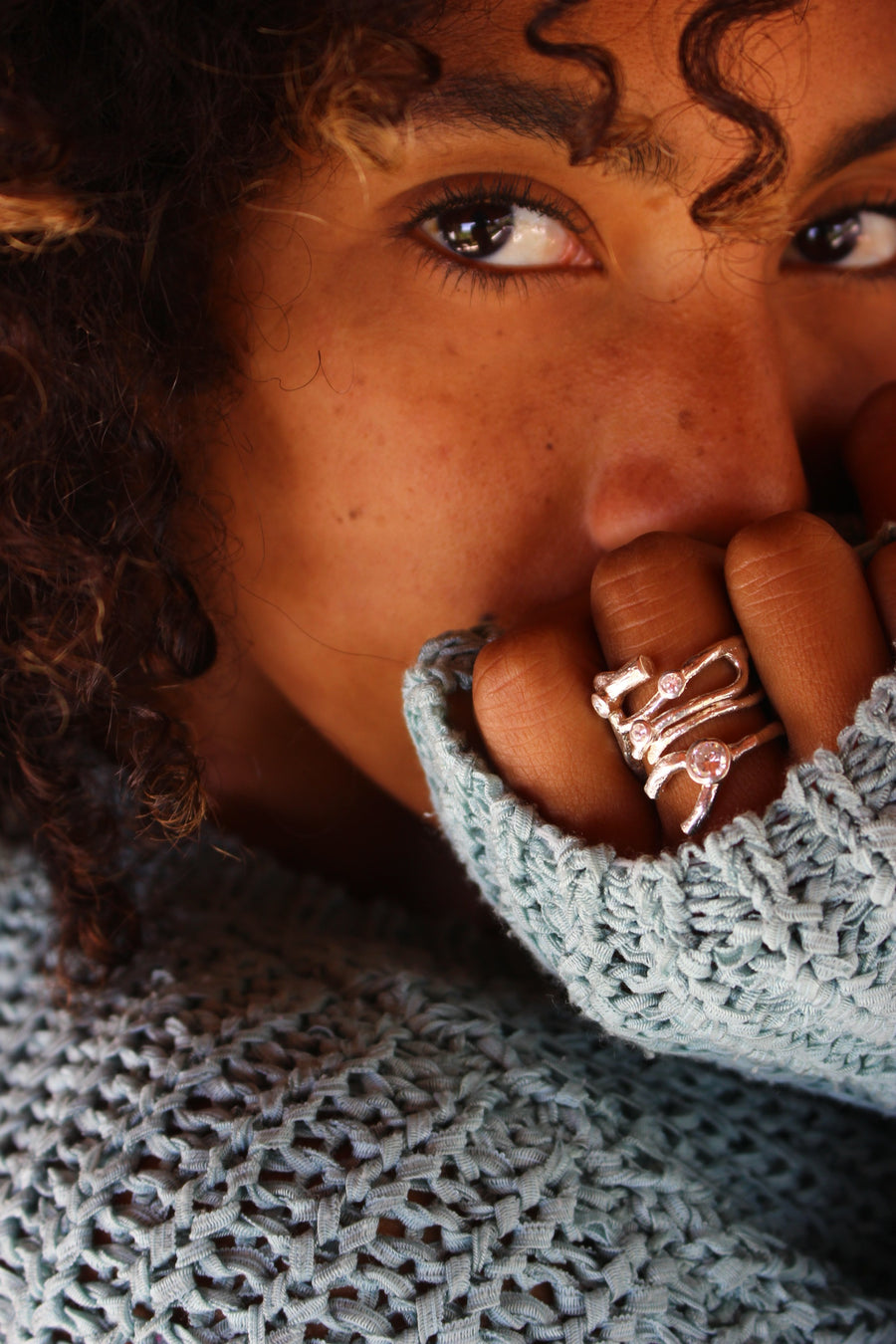 Black coral ring with zirconias