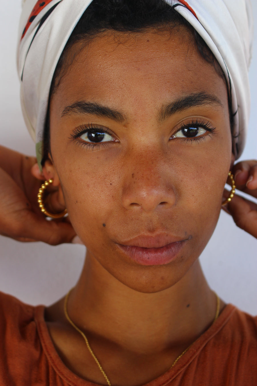 Small hoopies in gold