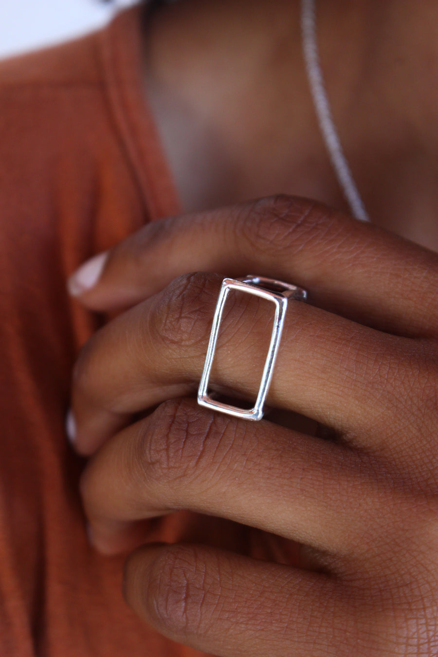 Squared geometric ring