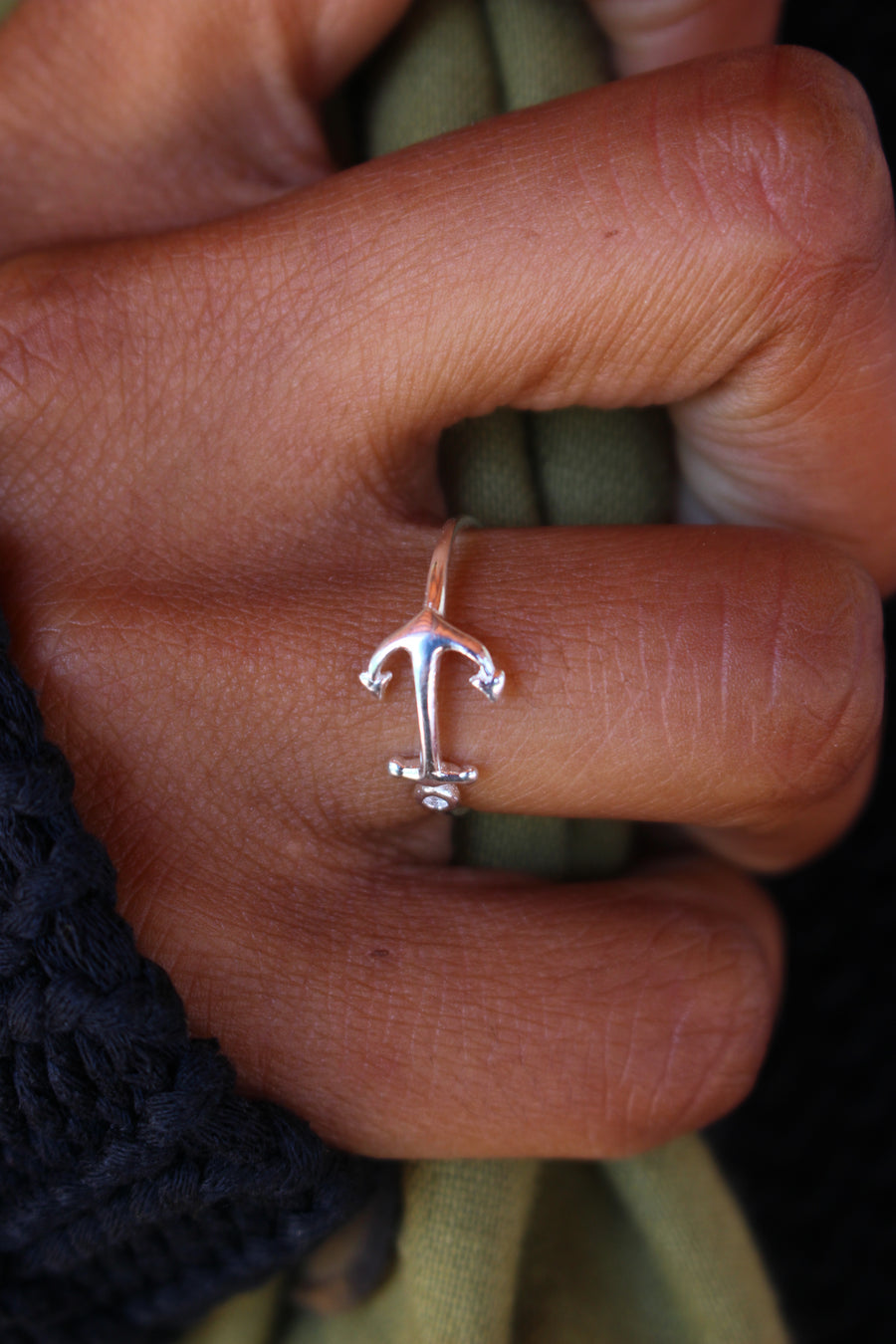 Anchor ring in silver