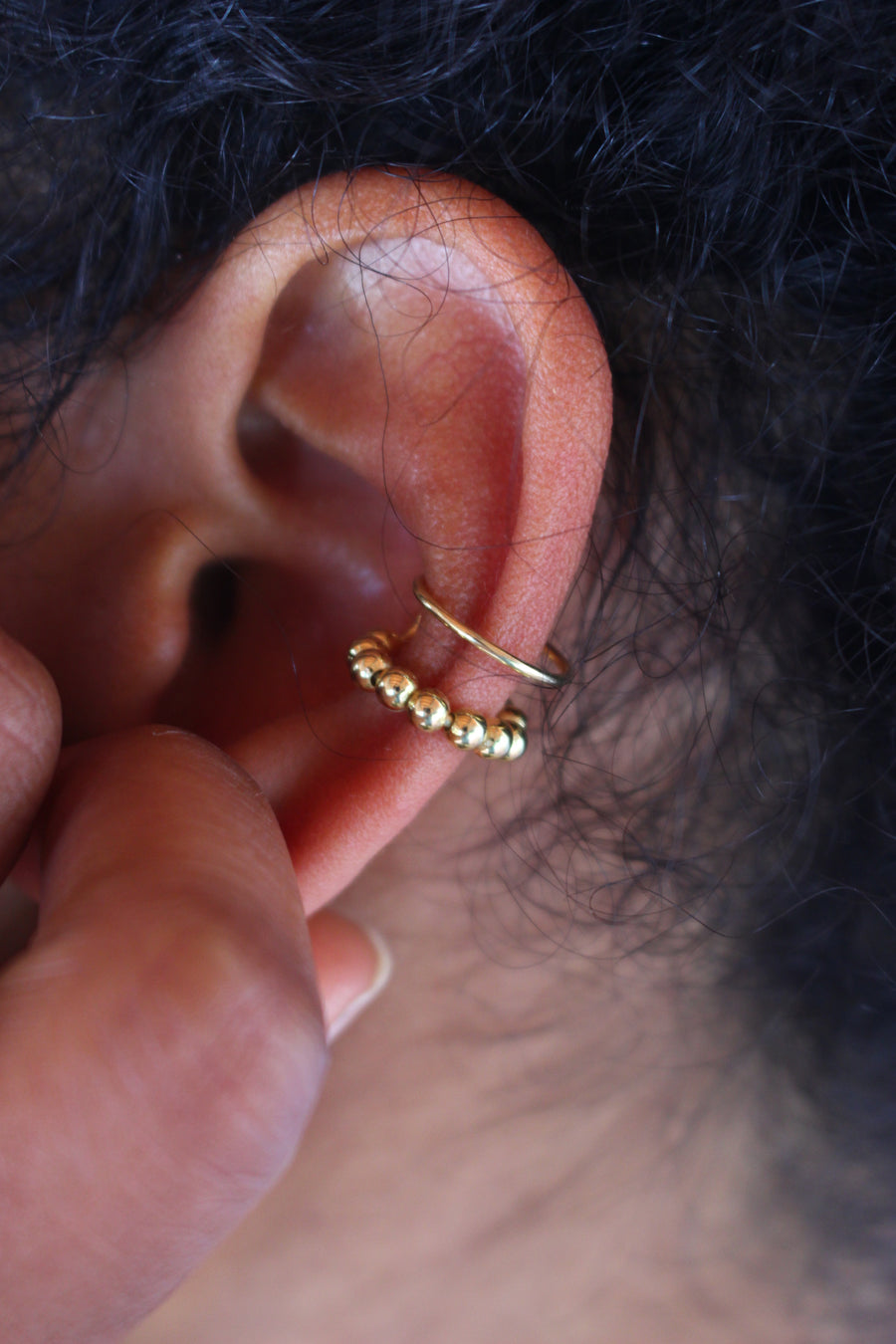 Bubble ear cuff gold