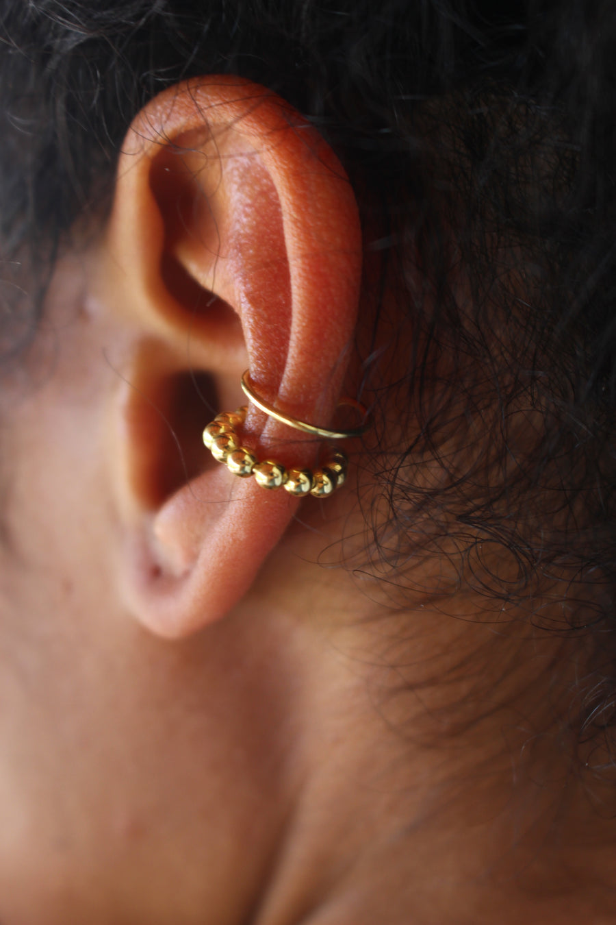 Bubble ear cuff gold