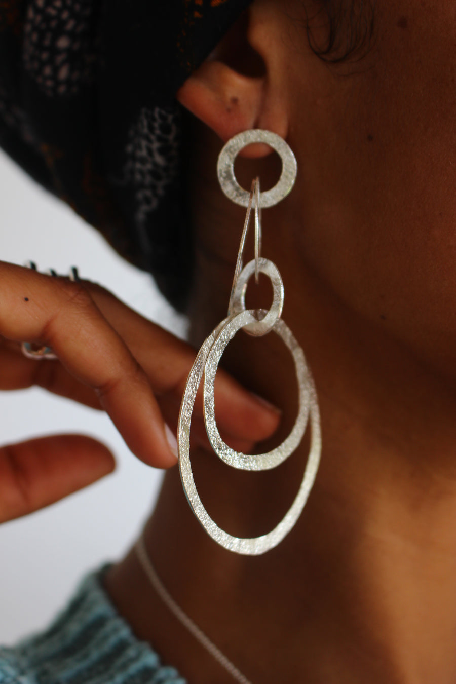 Chaos hoops textured earings