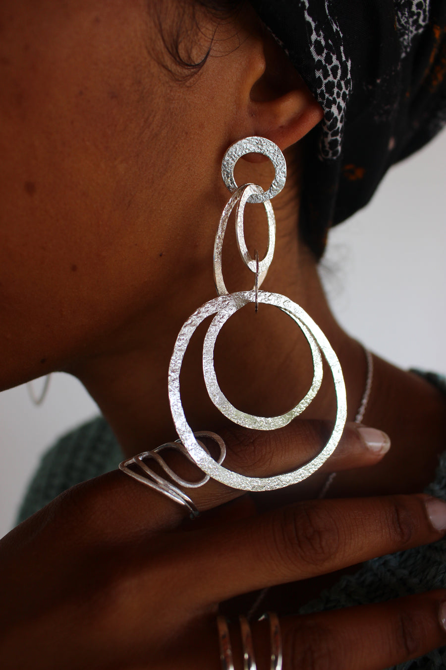 Chaos hoops textured earings