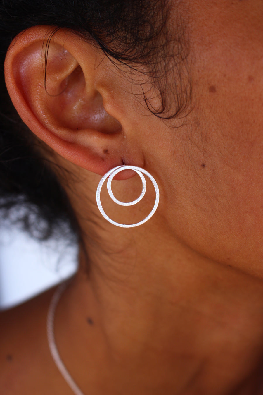Cartwheel stud earrings