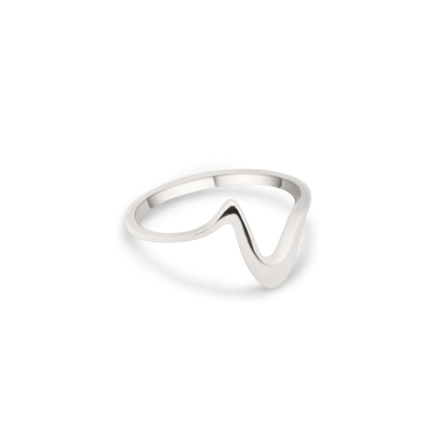 Tides ring in silver